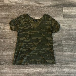 Women’s Camo T-shirt